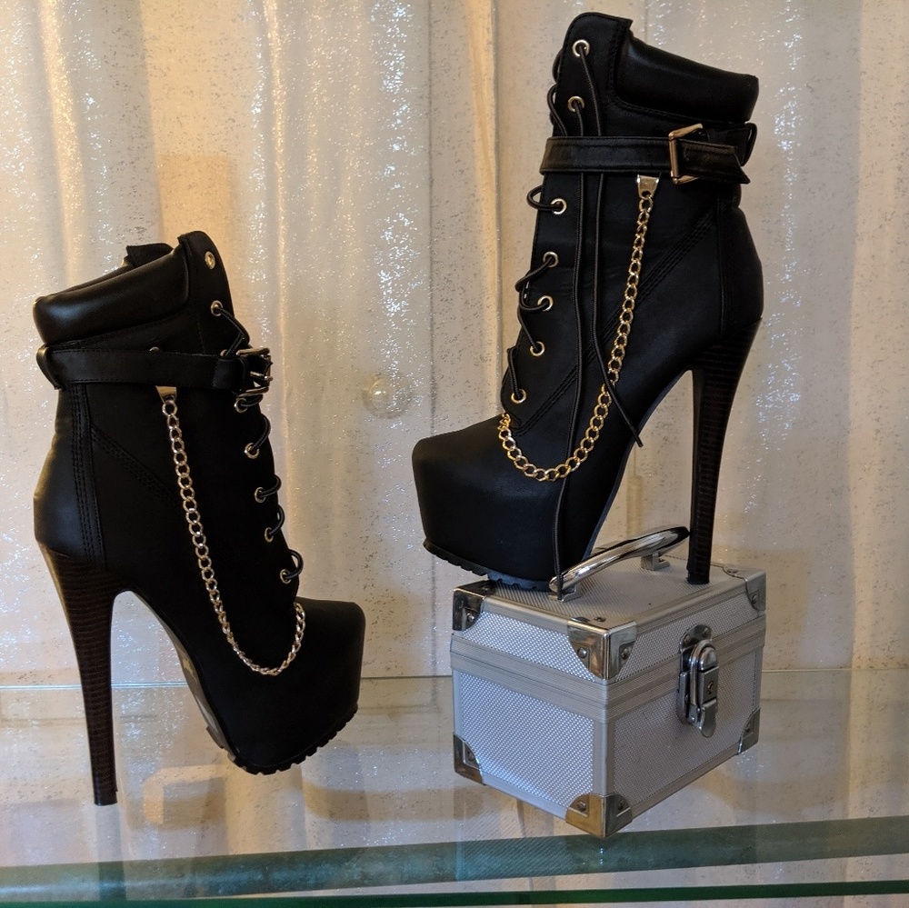 Sheikh Stiletto half bootals